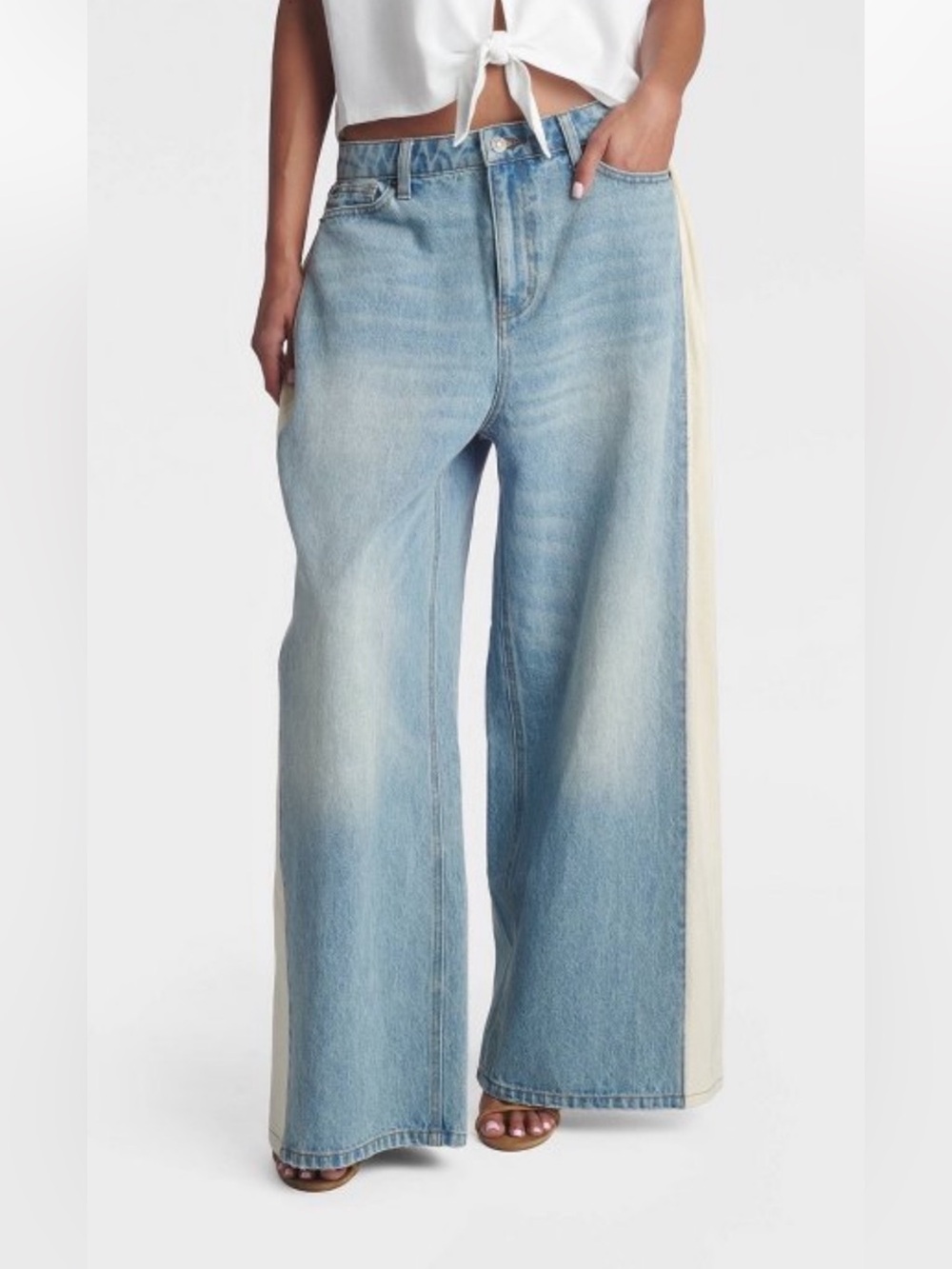 KBB NWT 4 barrel leg light denim extra baggy low rise denim blue jeans